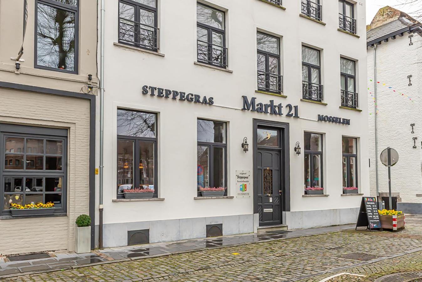 Guesthouses By Hotel Van Eyck Maaseik Exterior foto